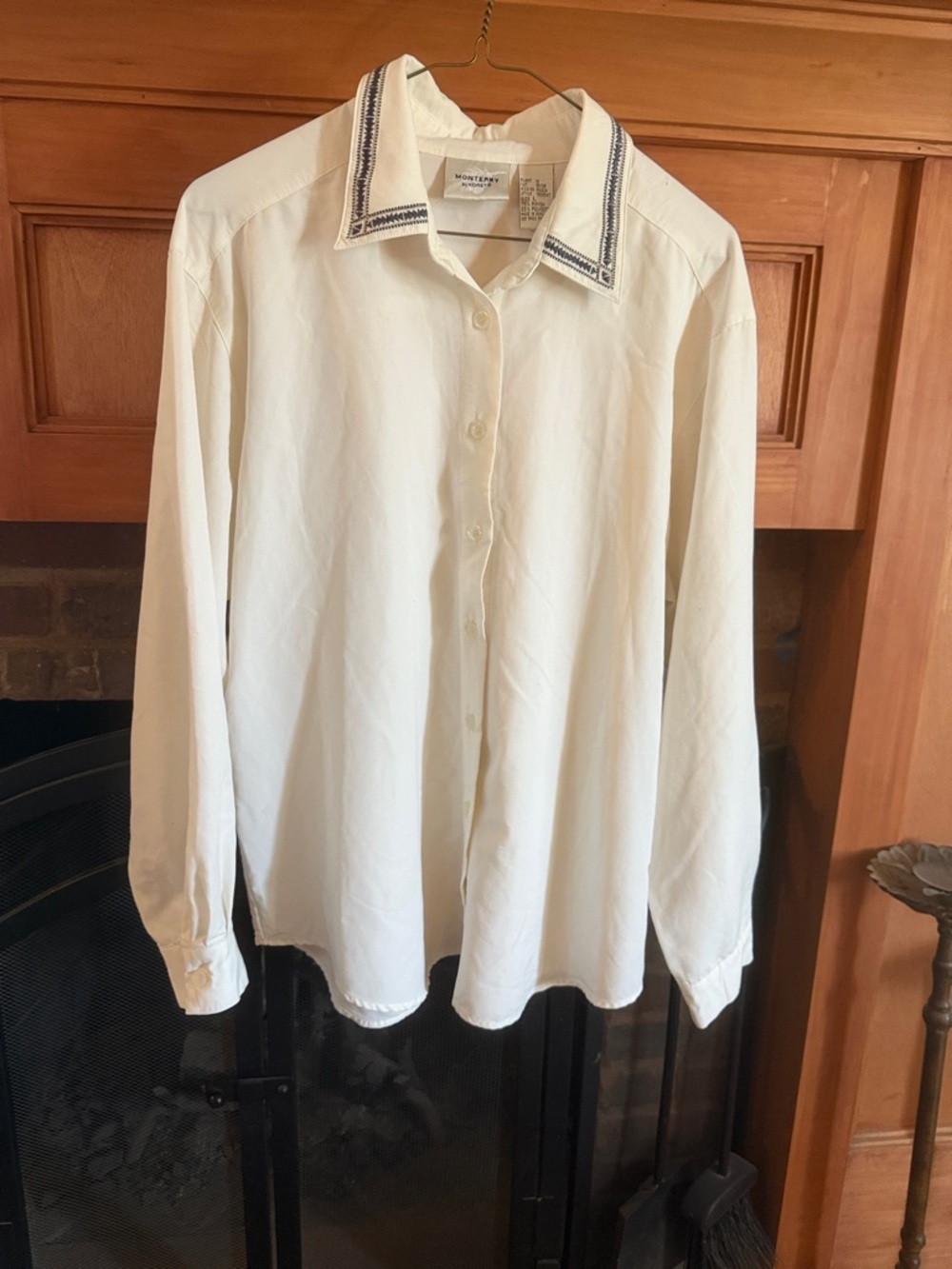 Vintage Monterey by Koret White Button-Down Shirt with Embroidered Collar Size L